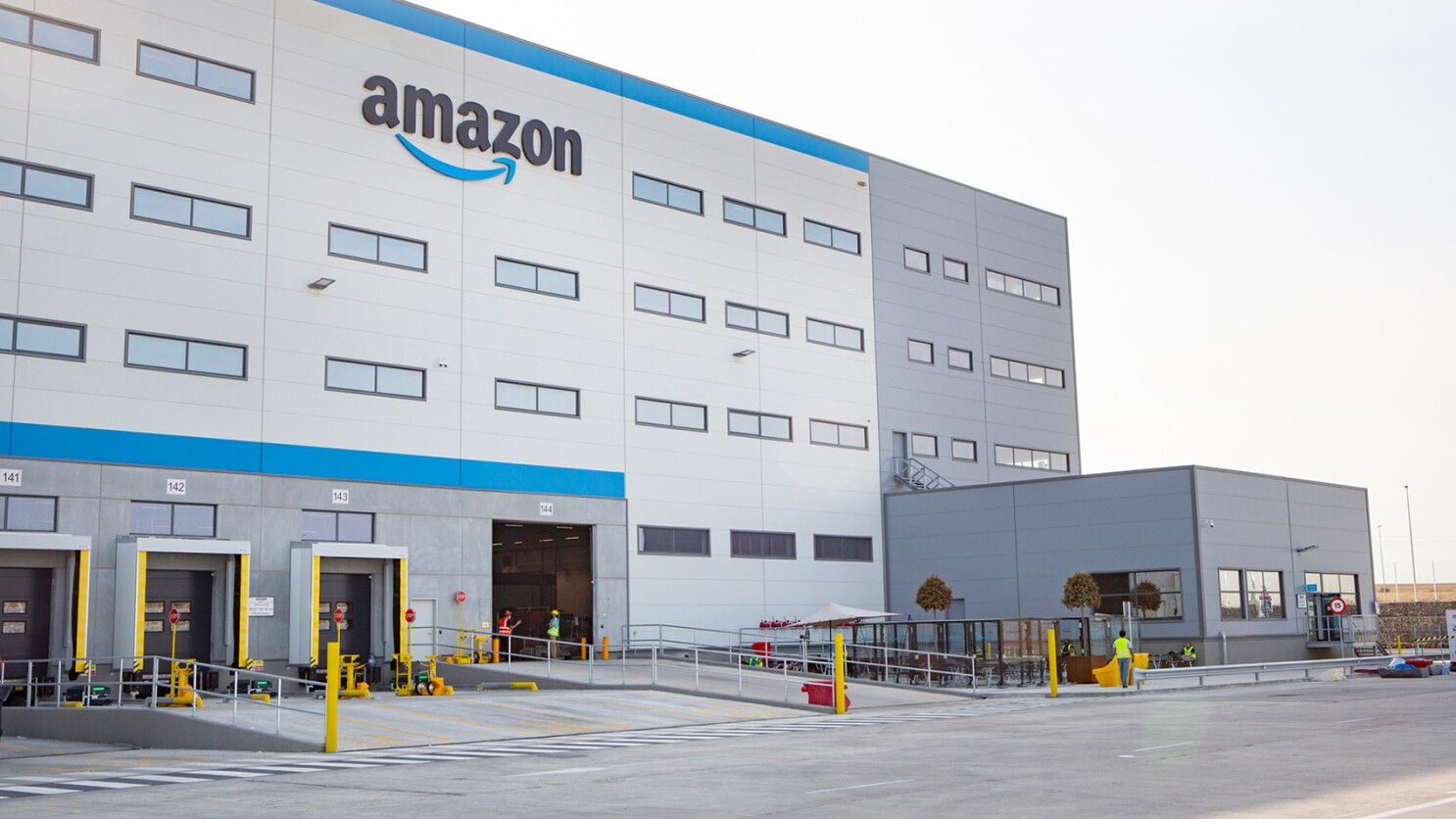 Amazon Delivers For Salinas California